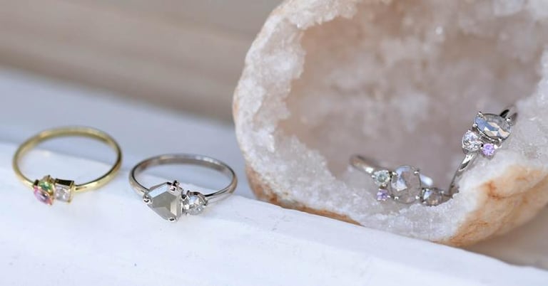 Seznamte se s trendy cluster prsteny