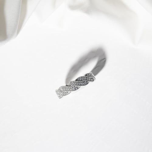 Propletený prsten s lab-grown diamanty Kalpini