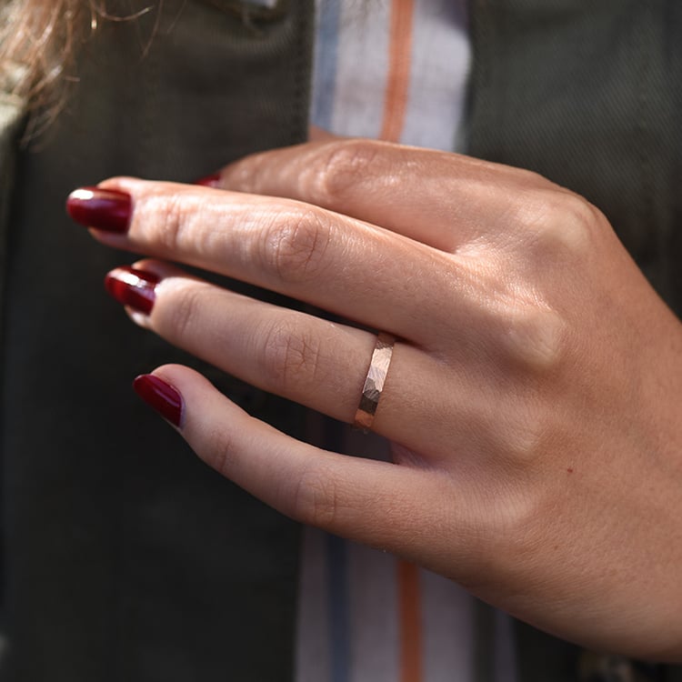 Zlaté snubní prsteny Laqen 69038