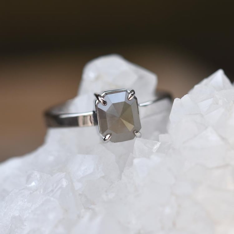 Prsten ze zlata s diamantem salt'n'pepper 44314