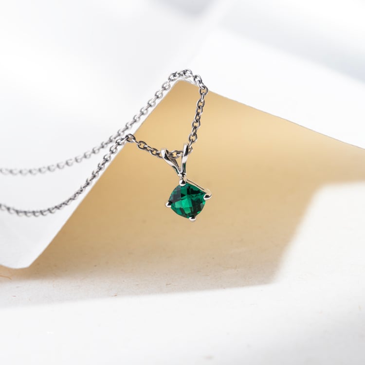 Zlatý přívěsek s cushion smaragdem Rafyna 146514