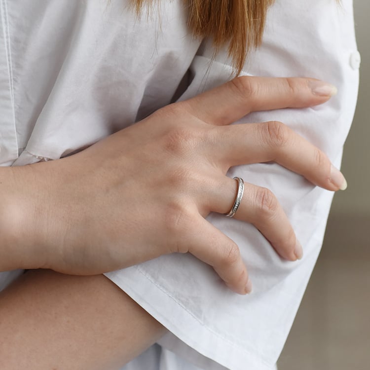 Zlatý eternity diamantový prsten 96674