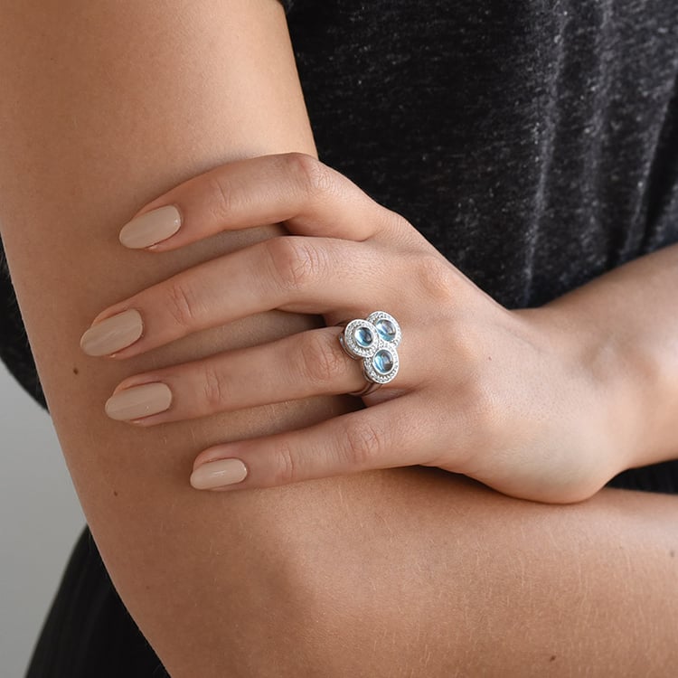 Trio topasů v prstenu 67661