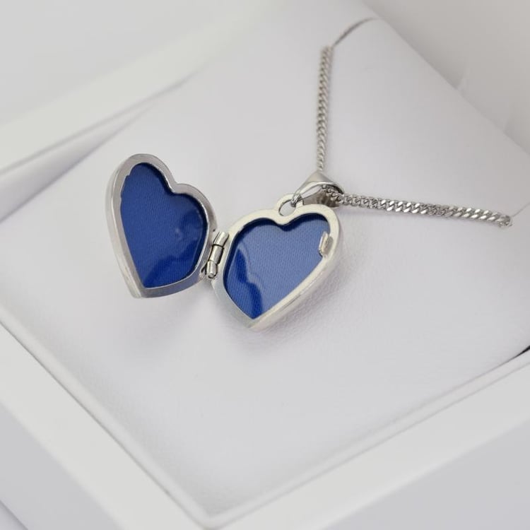 Medailon ve tvaru srdíčka 14277