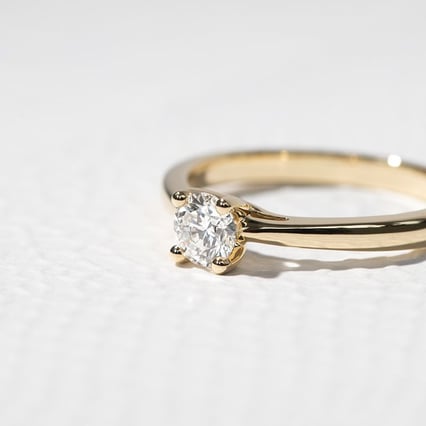 Zásnubní prsten s IGI certifikovaným 0.34ct lab-grown diamantem Katya