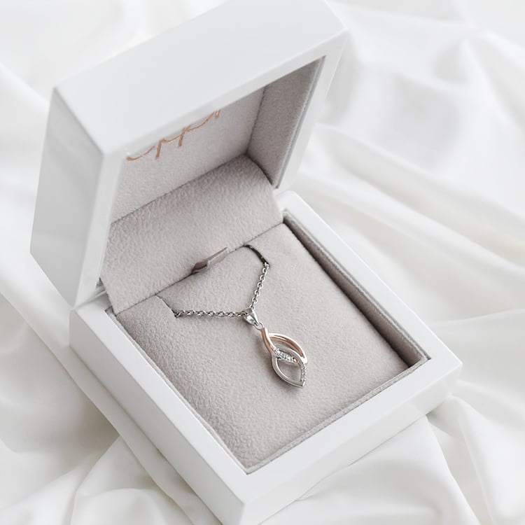 Elegantní přívěsek 90909