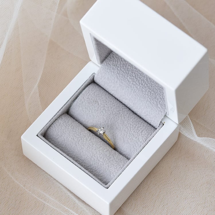 Zlatý zásnubní prsten 71188