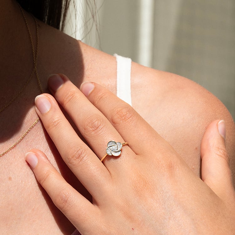 Diamantový prsten ve tvaru květu Tansy 142363