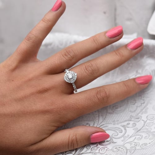 Dvojitý halo zásnubní prsten s lab-grown diamanty Belen