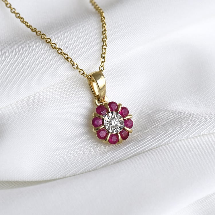 Rubínový přívěsek 84936