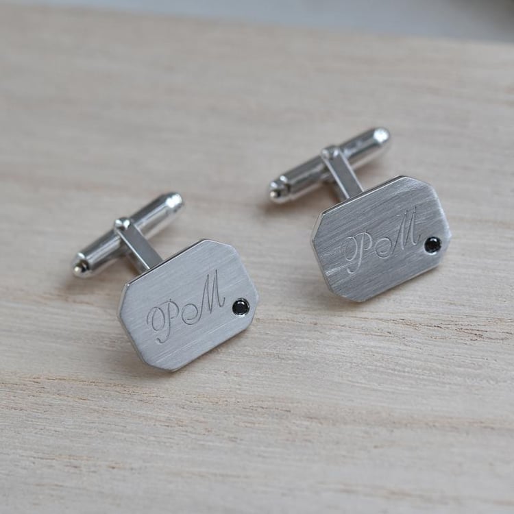 Stříbrné manžetové knoflíčky s gravírem 37899