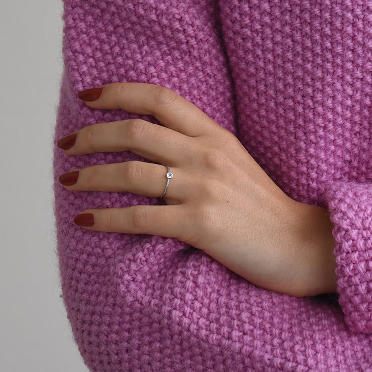 Minimalistická kolekce šperků s měsíčními kameny Livy 147494