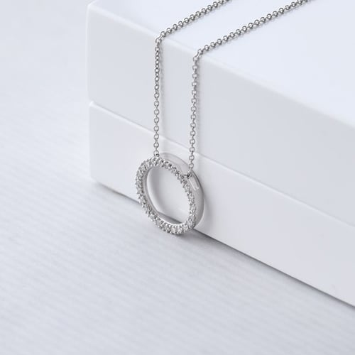 Stříbrný karma přívěsek s lab-grown diamanty Hallie