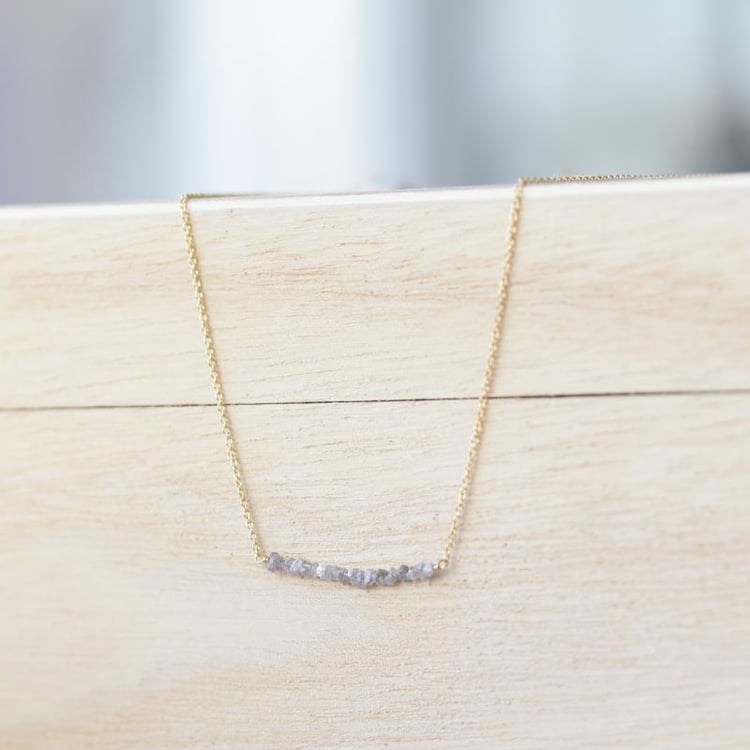 Choker s růžovými nebroušenými diamanty 52267