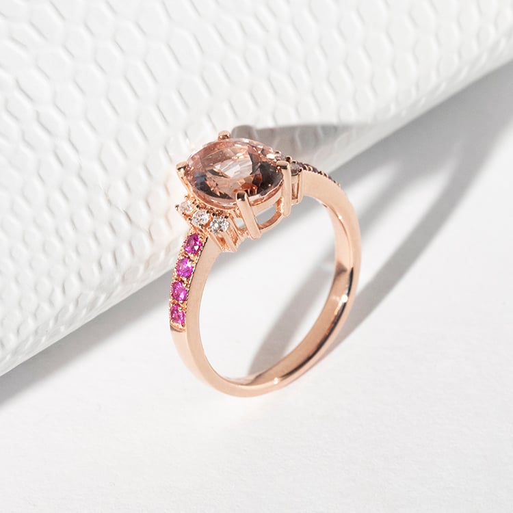 Morganitový zlatý prsten se safíry a diamanty Jemiah 115622