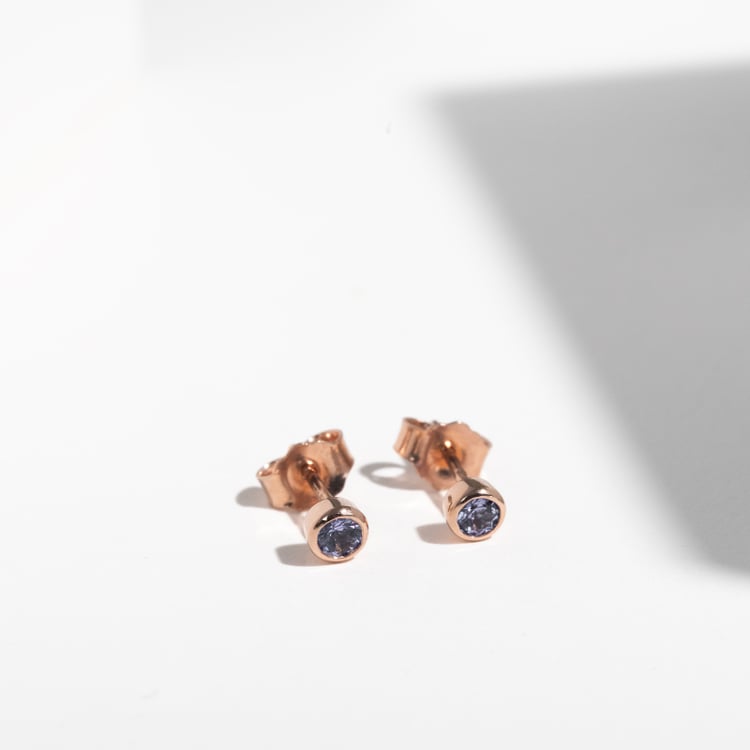 Stříbrné bezel náušnice s tanzanity Tofine 123354