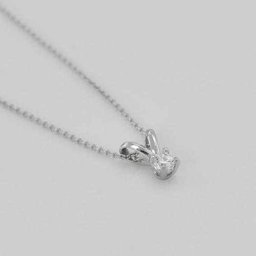Zlatý přívěsek s diamantem Levande