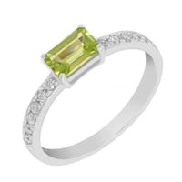 Zásnubní prsten s olivínem a moissanity Lavita