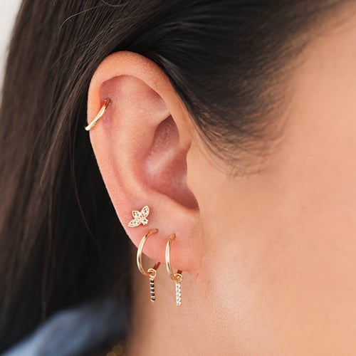 Zlatá piercing náušnice s bílými topazy Amina
