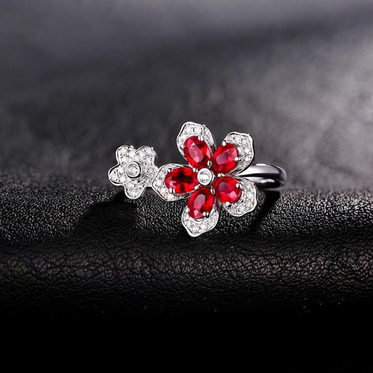 Zlatý prsten s rubíny 17134