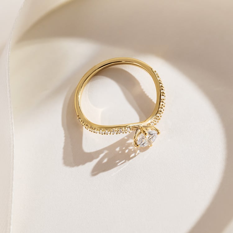 Zlatý zásnubní prsten 155145