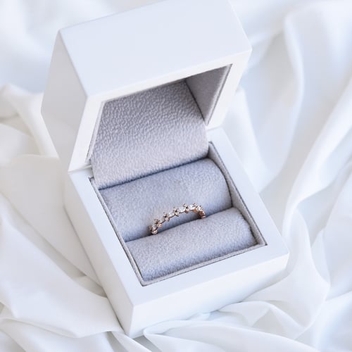 Romantický eternity prsten s diamanty Josette