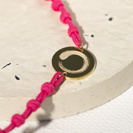 Šňůrkový jóga náramek se symbolem Enso