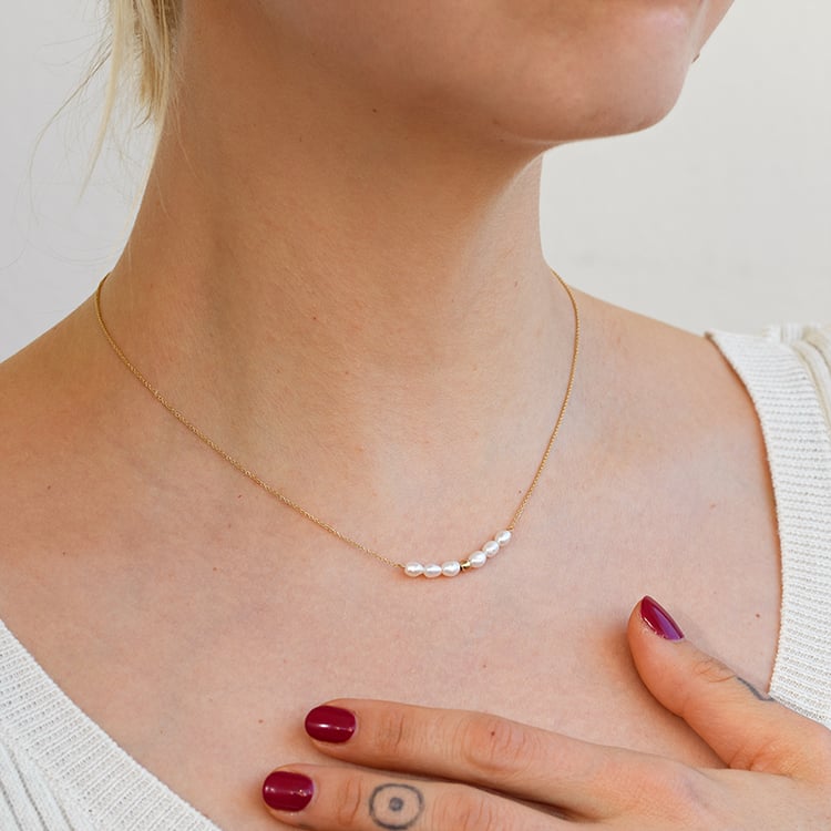 Stříbrný náhrdelník s perlami Angela 132777