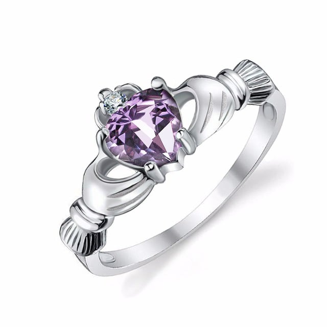 Stříbrný claddagh prsten s ametystem a zirkonem Alumna