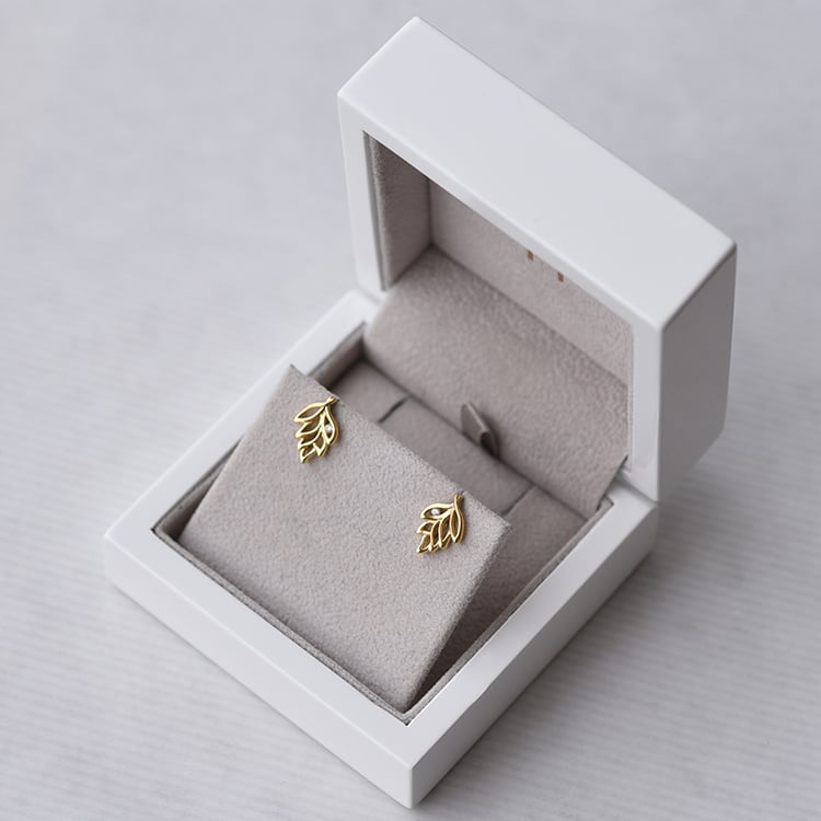 Zirkony v pozlacených náušnicích 72709