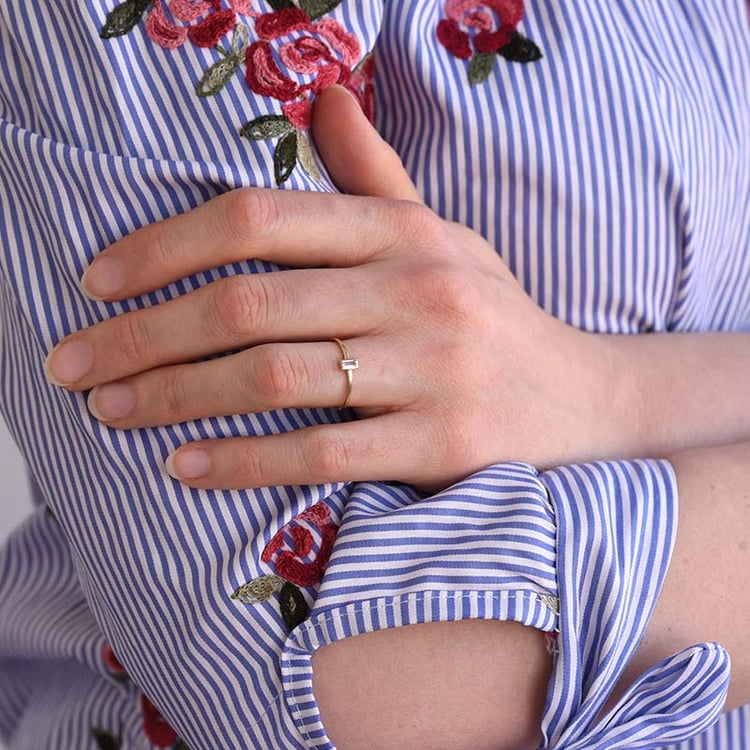 Prsten se safírem ze žlutého zlata 80724