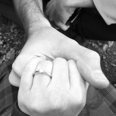 Zásnubní prsten s diamantem