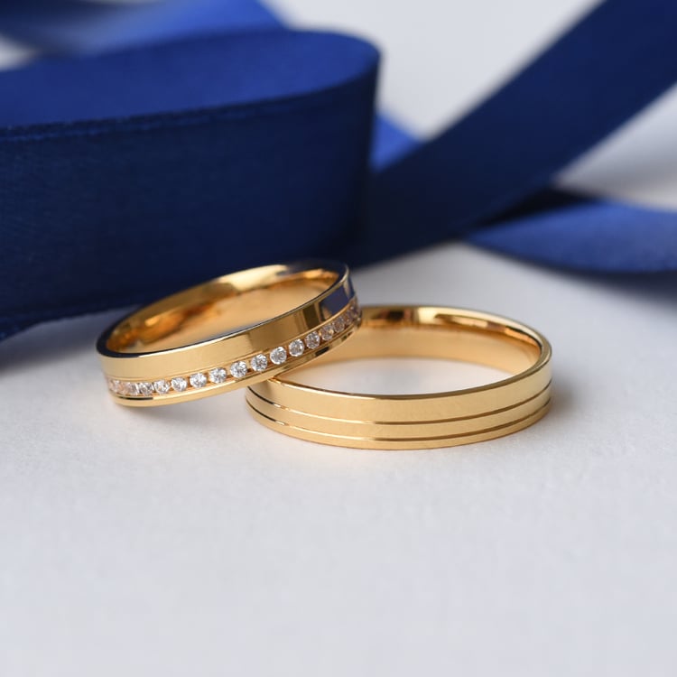 Jemné zlaté prsteny s diamanty 75973