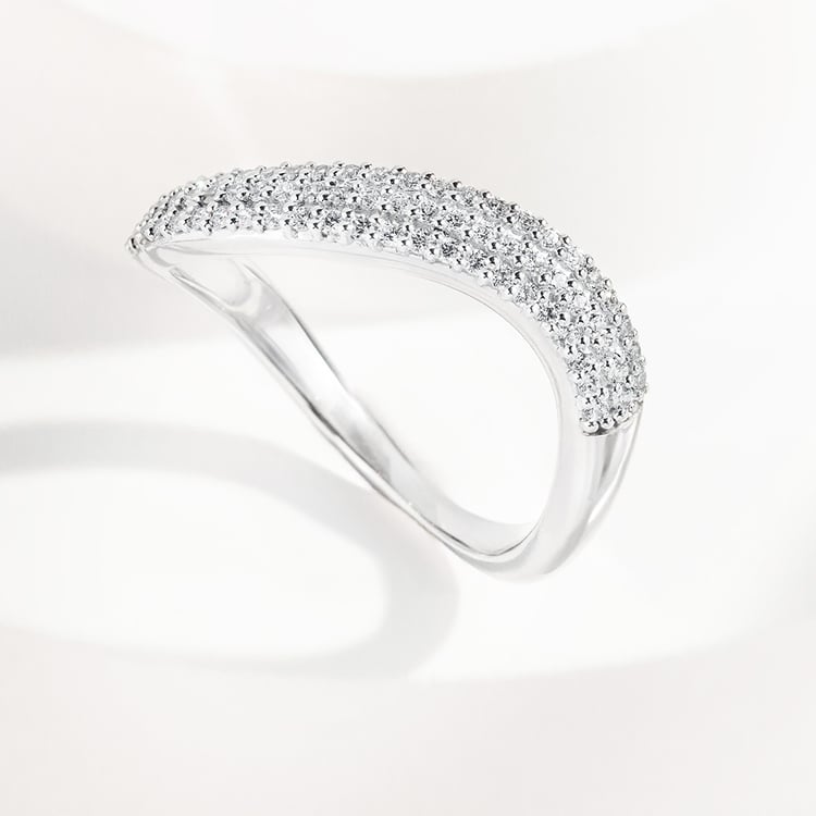 Half eternity zvlněný zlatý prsten s lab-grown diamanty Hjalmar 161567