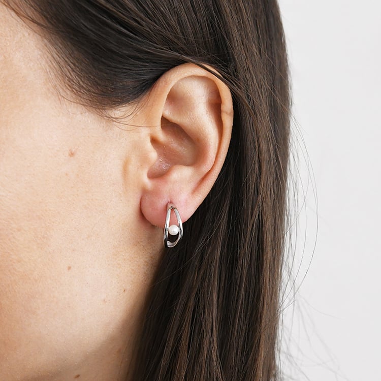 Stříbrné kruhové náušnice s perlami Kristie 116025