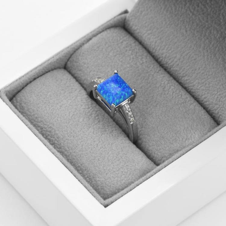 Prsten s opálom a diamantmi 46685