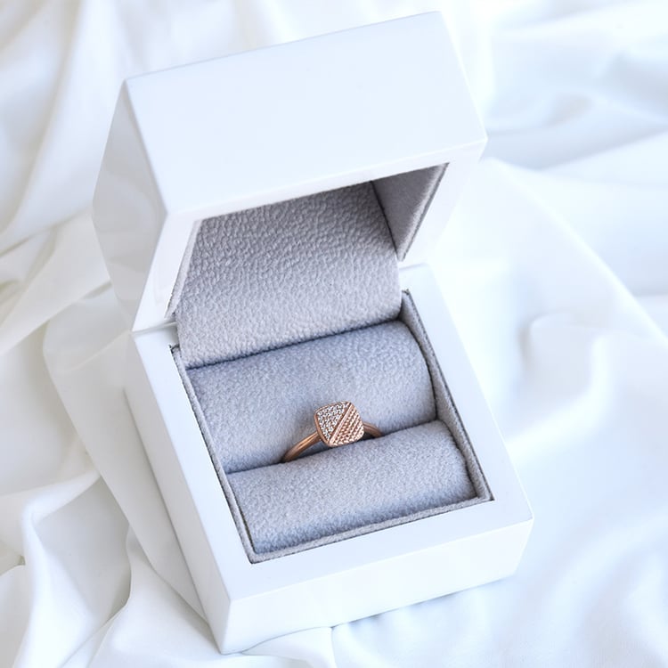 Diamantový prsten z růžového zlata 85329