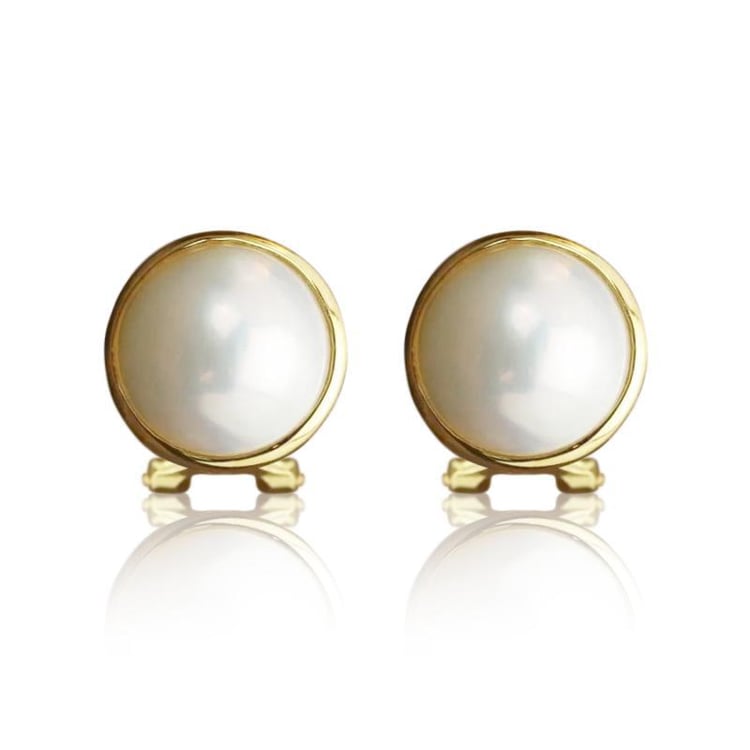 Napichovací náušnice s bílými sladkovodními perlami