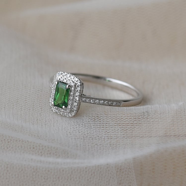 Prsten s emerald tsavorit granátem a diamanty 63719