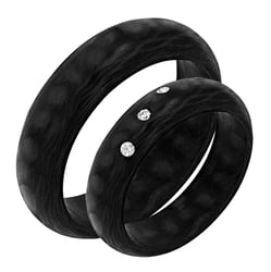 Půlkulaté snubní prsteny z karbonu s diamanty Zimzi