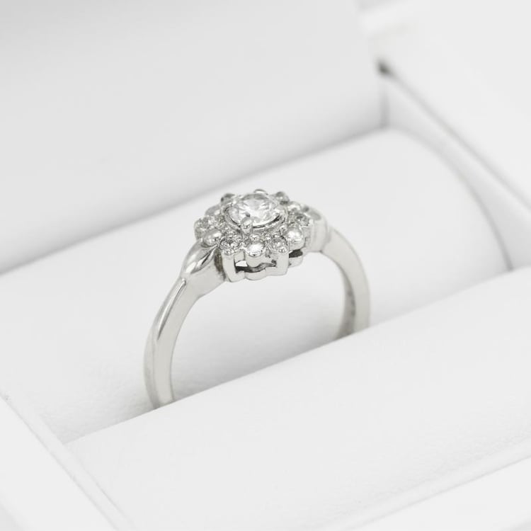 Prsten ze zlata s diamanty 12810