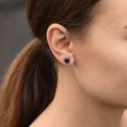 Zlaté náušnice s modrými safíry Chavonah