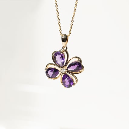 Přívěsek s ametystovým čtyřlístkem Celerity