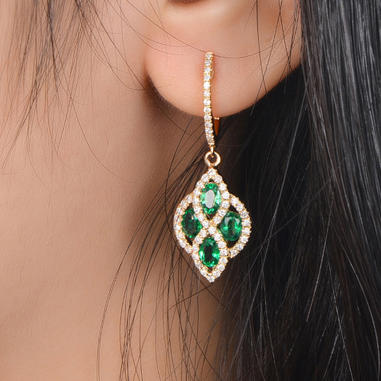 Visací náušnice se smaragdy 7638