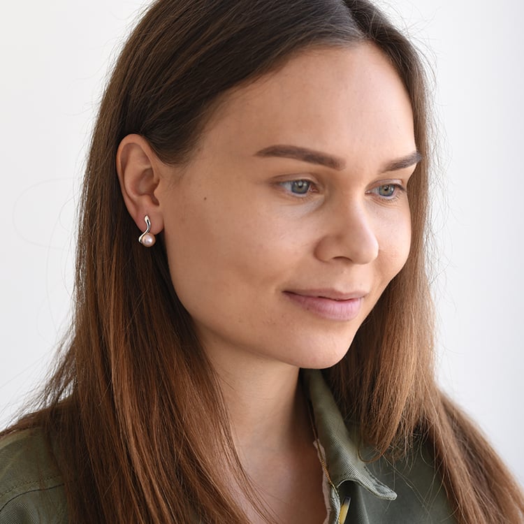 Elegantní stříbrné náušnice s perlami 61275