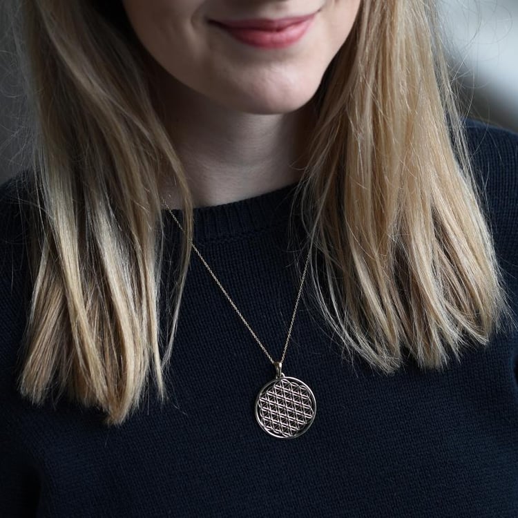 Zlatý květ života v náhrdelníku s diamanty 51418