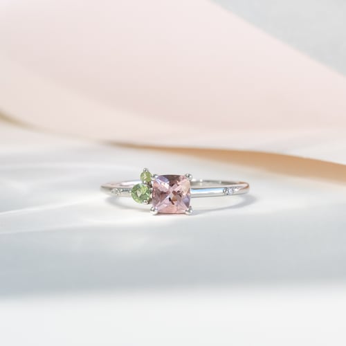 Cluster prsten s morganitem, safírem, olivínem a diamanty Kenny