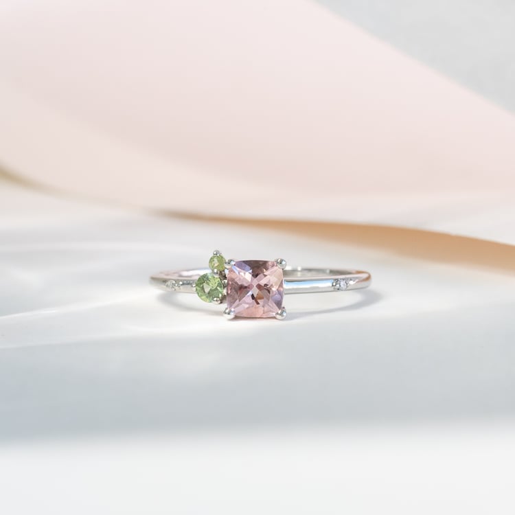 Cluster prsten s morganitem, safírem, olivínem a diamanty Kenny 124778