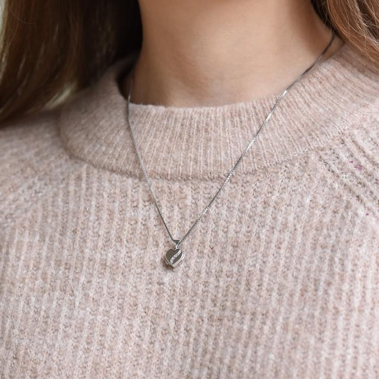 Stříbrný otevírací medailon s diamantem Galya 8006