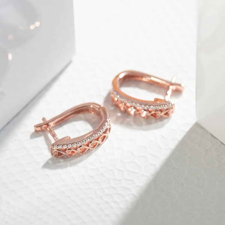 Srdcové kruhové náušnice s diamanty Luba 110790